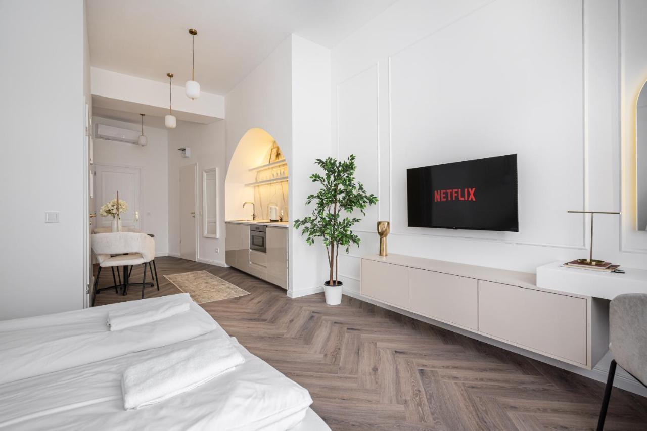 E13 - Grand Boulevard Heritage Suite - Best Location By Bqa Budapeszt Zewnętrze zdjęcie