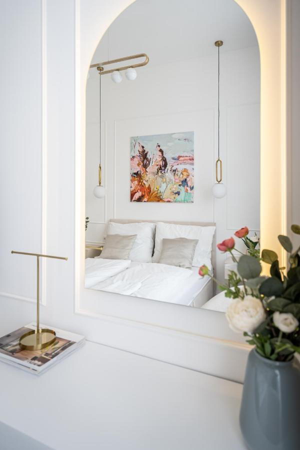 E13 - Grand Boulevard Heritage Suite - Best Location By Bqa Budapeszt Zewnętrze zdjęcie