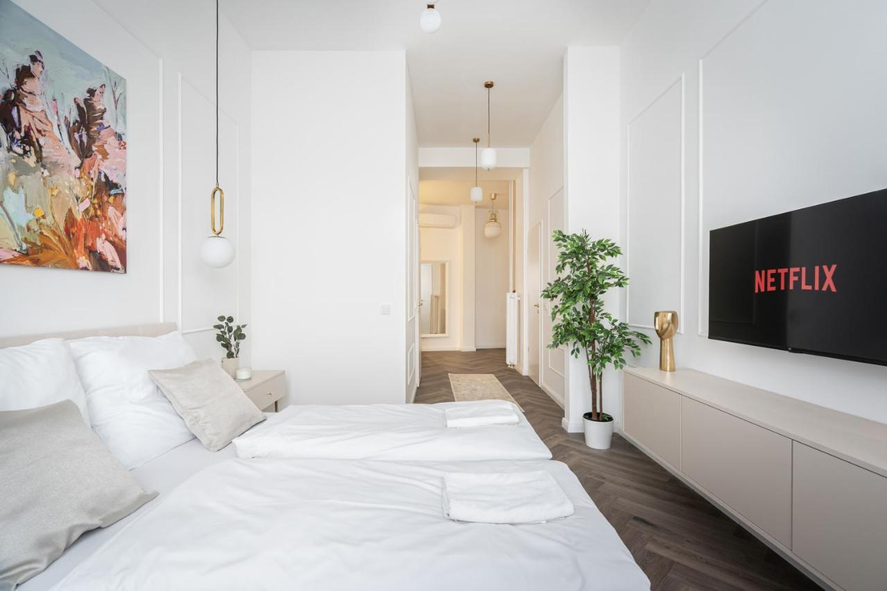 E13 - Grand Boulevard Heritage Suite - Best Location By Bqa Budapeszt Zewnętrze zdjęcie