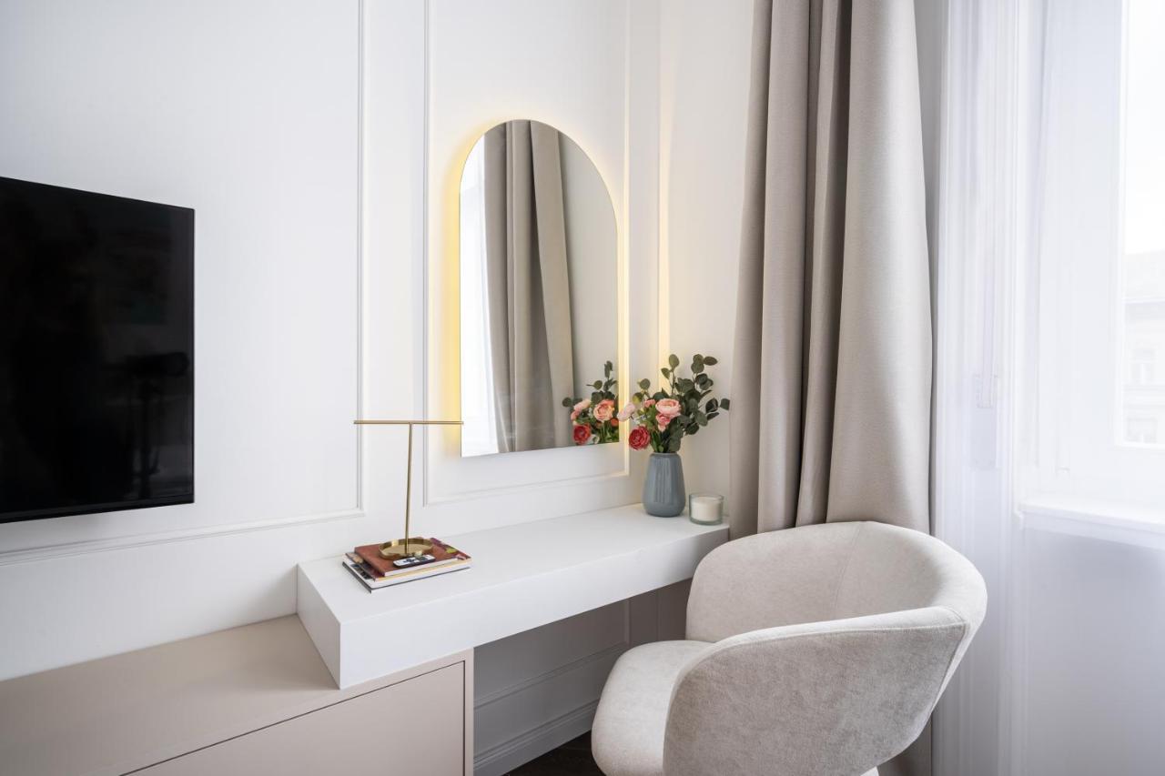 E13 - Grand Boulevard Heritage Suite - Best Location By Bqa Budapeszt Zewnętrze zdjęcie
