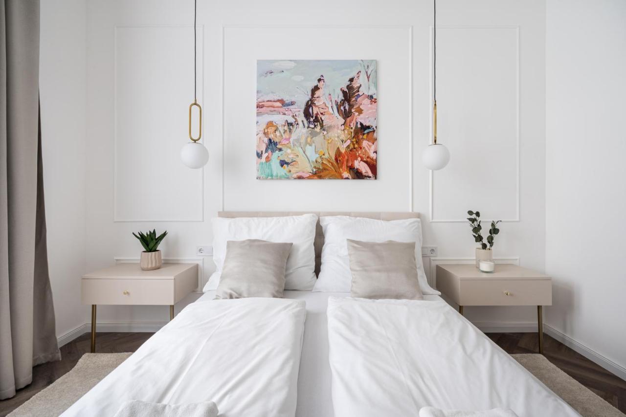 E13 - Grand Boulevard Heritage Suite - Best Location By Bqa Budapeszt Zewnętrze zdjęcie